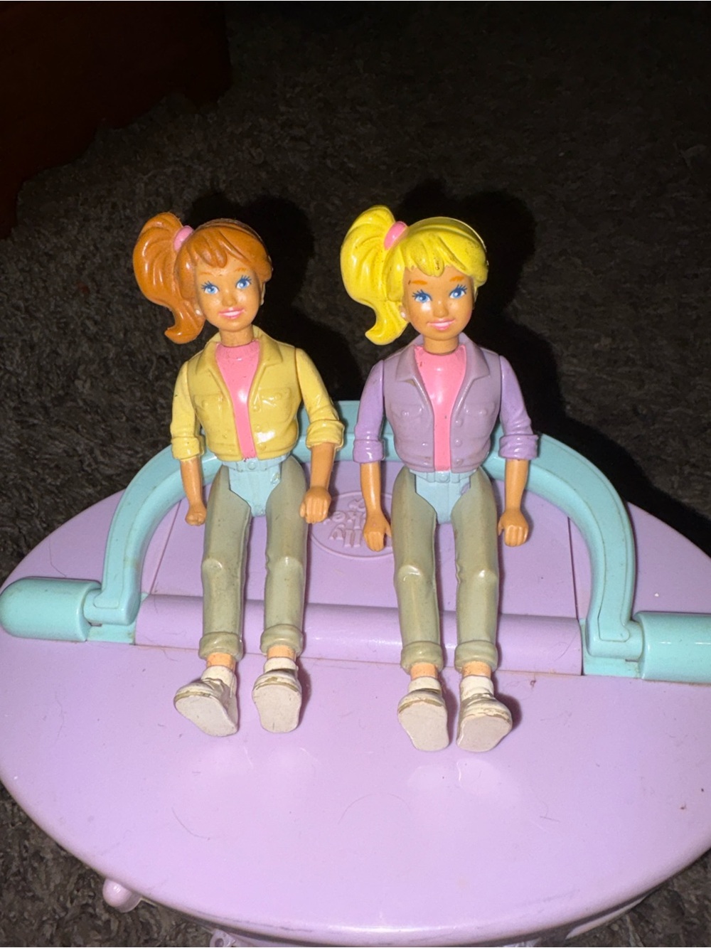 PlaySkool 90s Doll House Figurines- Teenage Sisters/ babysitters